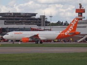 G-EZUA, Airbus A320-200, easyJet