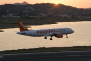 G-EZUW, Airbus A320-200, easyJet