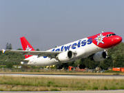 HB-IHY, Airbus A320-200, Edelweiss Air