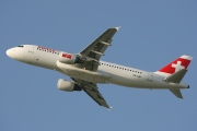 HB-IJM, Airbus A320-200, Swiss International Air Lines