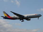 HL7755, Boeing 777-200ER, Asiana Airlines