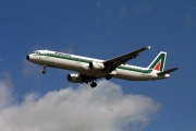 I-BIXF, Airbus A321-100, Alitalia