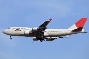 JA8075, Boeing 747-400, Japan Airlines