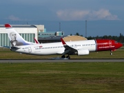 LN-DYR, Boeing 737-800, Norwegian Air Shuttle