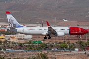 LN-NGA, Boeing 737-800, Norwegian Air Shuttle