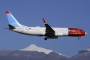 LN-NGE, Boeing 737-800, Norwegian Air Shuttle
