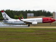 LN-NOF, Boeing 737-800, Norwegian Air Shuttle