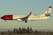 LN-NOF, Boeing 737-800, Norwegian Air Shuttle