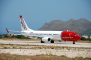 LN-NOL, Boeing 737-800, Norwegian Air Shuttle