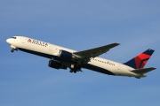 N154DL, Boeing 767-300ER, Delta Air Lines