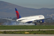 N174DZ, Boeing 767-300ER, Delta Air Lines