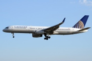 N34137, Boeing 757-200ER, Continental Airlines