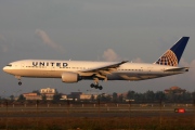 N774UA, Boeing 777-200, United Airlines