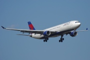 N812NW, Airbus A330-300, Delta Air Lines