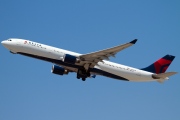 N816NW, Airbus A330-300, Delta Air Lines