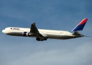 N833MH, Boeing 767-400ER, Delta Air Lines