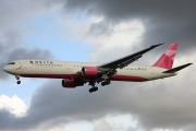 N845MH, Boeing 767-400ER, Delta Air Lines