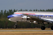 N996DM, Douglas DC-6-B, Flying Bulls