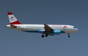 OE-LBS, Airbus A320-200, Austrian