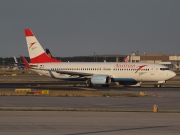 OE-LNJ, Boeing 737-800, Austrian