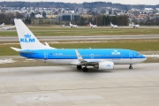 PH-BGE, Boeing 737-700, KLM Royal Dutch Airlines