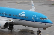 PH-BGN, Boeing 737-700, KLM Royal Dutch Airlines