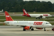 PR-MBO, Airbus A320-200, TAM Linhas Aereas