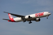 PT-MUD, Boeing 777-300ER, TAM Linhas Aereas