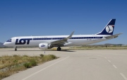 SP-LNB, Embraer ERJ 190-200LR (Embraer 195), LOT Polish Airlines