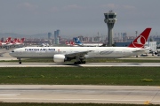 TC-JJO, Boeing 777-300ER, Turkish Airlines