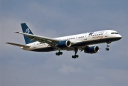 TF-FIW, Boeing 757-200, Blue Line