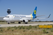 UR-GAN, Boeing 737-300, Ukraine International Airlines
