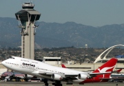 VH-OEH, Boeing 747-400ER, Qantas