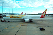 VH-OGL, Boeing 767-300ER, Qantas