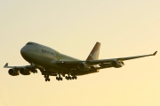 VH-OJS, Boeing 747-400, Qantas