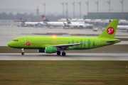 VP-BDT, Airbus A320-200, S7 Siberia Airlines