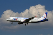 VP-BQZ, Airbus A320-200, Ural Airlines