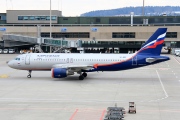 VP-BRZ, Airbus A320-200, Aeroflot