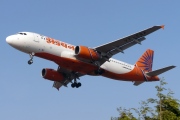 VT-ESA, Airbus A320-200, Indian Airlines