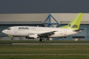 YL-BBN, Boeing 737-500, Air Baltic