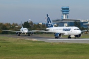 YR-ASD, Airbus A318-100, Tarom